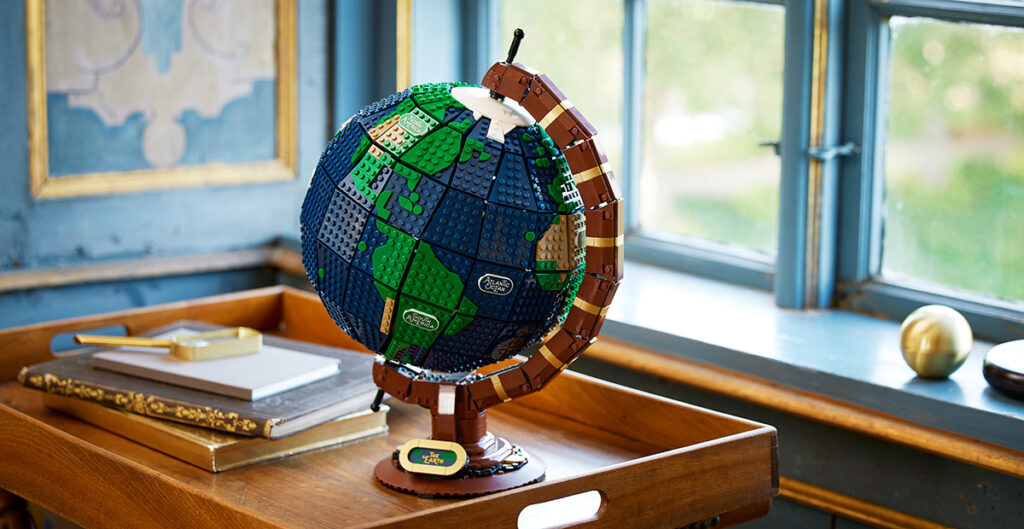 LEGO Ideas The Globe Set