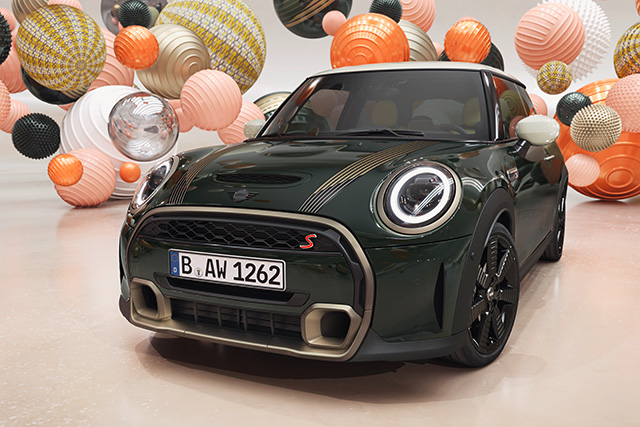 Mini Cooper SE Resolute Edition