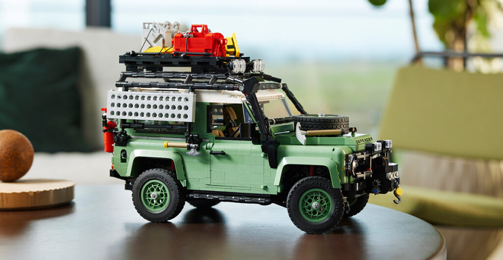 LEGO Icons Classic Land Rover Defender 90