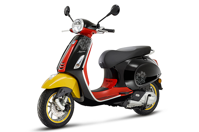 Disney Mickey Mouse by Vespa Special Edition