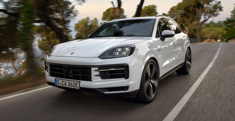 New Porsche Cayenne S E-Hybrid