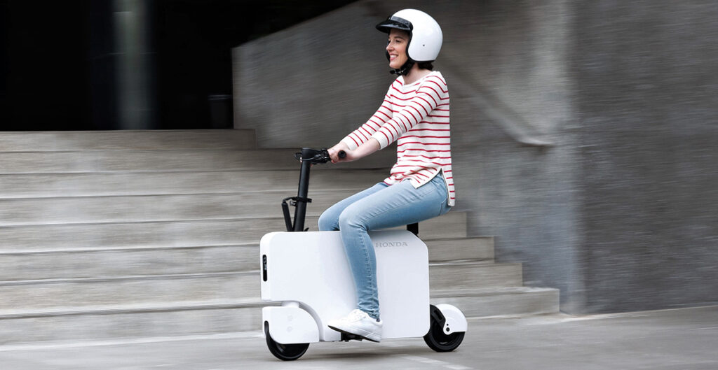 Honda Motocompacto Foldable Electric Scooter