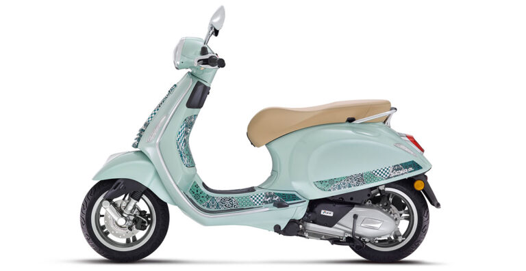 New Vespa Primavera Batik