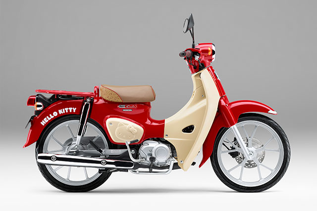 Honda SUper Cub 110 Hello Kitty